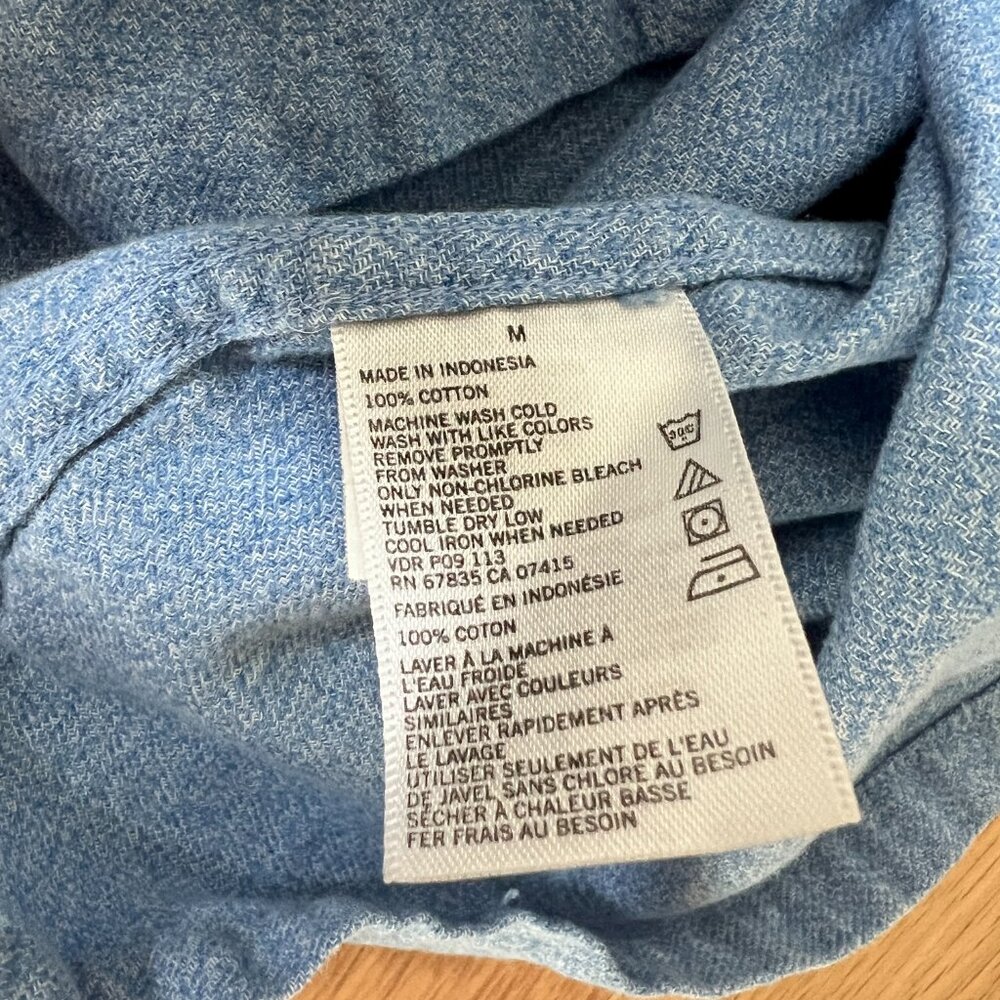 nautica - men's casual button down shirt - light blue - 100% cotton - size m - Picture 3 of 4